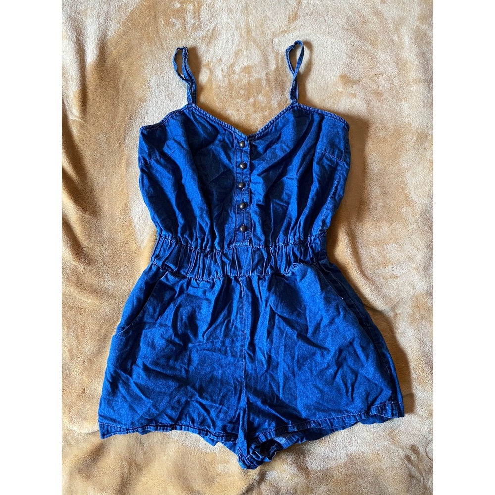 Jean Spaghetti Strap Romper ☀️